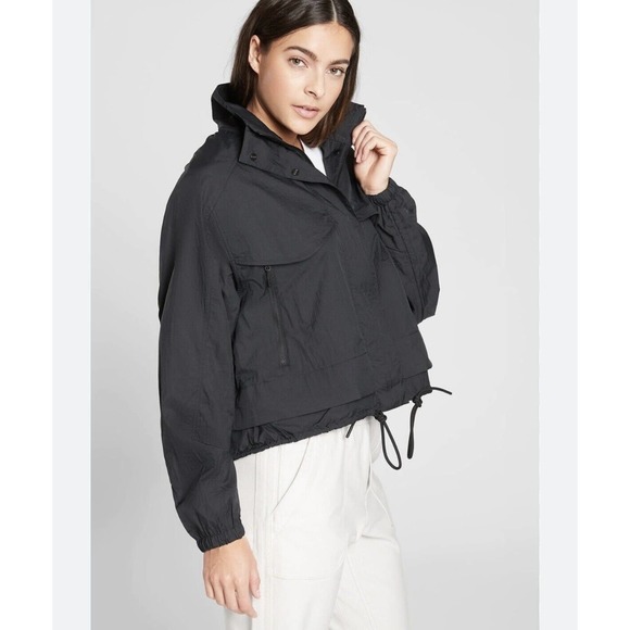 NWT Athleta Canopy Parachute Performance Jacket Size M Black BRAND NEW $158 Zip - Picture 1 of 16